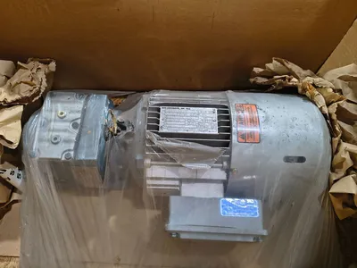 SEW-EURODRIVE DFT90L4BHG2HF Gearmotors | ESS Industrial Equipment Sales (2)