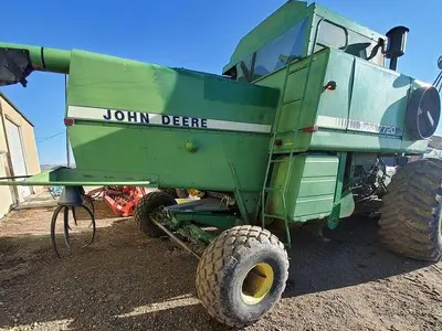 USED 1983 JOHN DEERE 7720