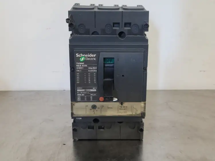 Used SCHNEIDER ELECTRIC NSX100-160-250-F/N/H/NA Switchgears British Columbia CA | Lenmark #241737