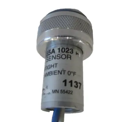 NEW HONEYWELL C7035A1023 U/V FLAME DETECTOR NO BULB