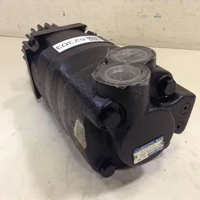 USED CHAR LYNN 1091103 006