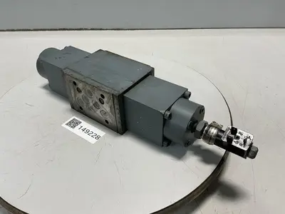 USED REXROTH 4WRE 10 W64-12/24Z4/M