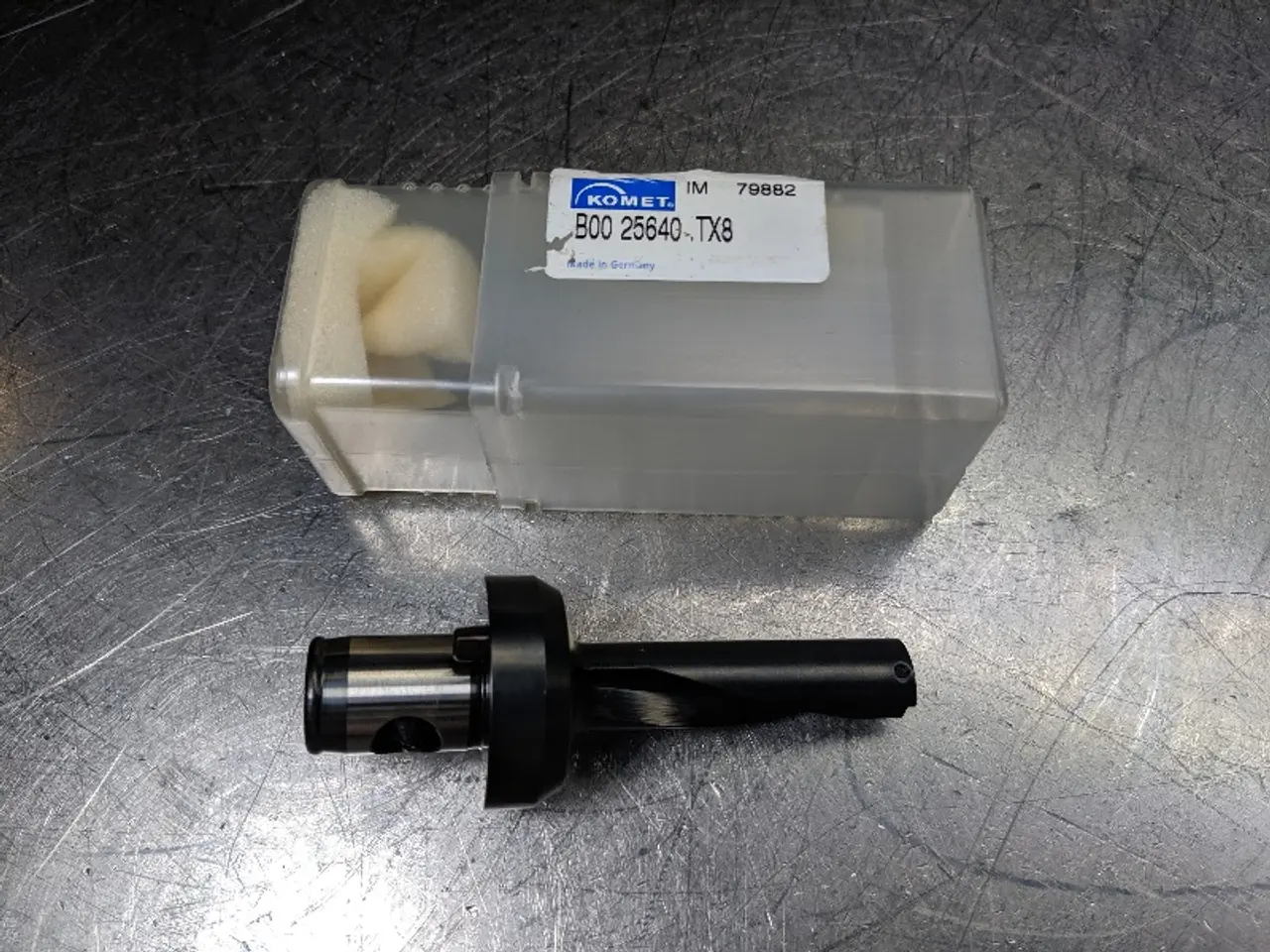 Komet MicroKom ABS32 Coolant Thru Boring Bar B00 25640 (LOC2564)