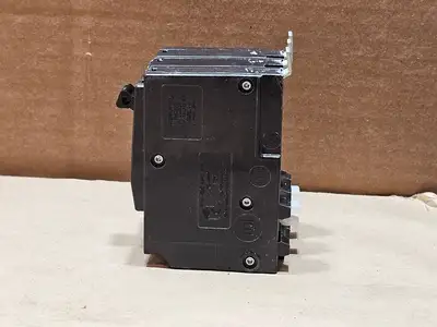 USED SQUARE D QOB3100