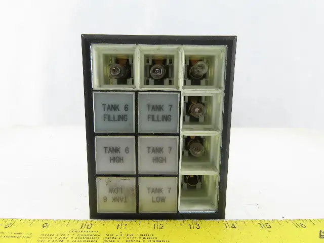 Idec SLC30N Annunciator Panel 4 Rows of 3 Lighted Control Panel