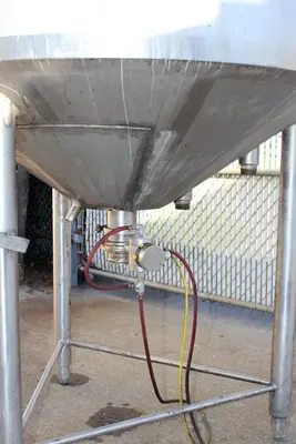 SPC7869  Kettle 300 gallon APV Crepaco processor kettle, agitator 1.5 hp side scrape, 75 psi jacket rating, Stainless Steel, internal baffles