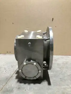 Ironman SS-FHMQ-826-5-HR-180-16 Worm Gear Speed Reducer 6.693HP 5:1 1130in-lbs