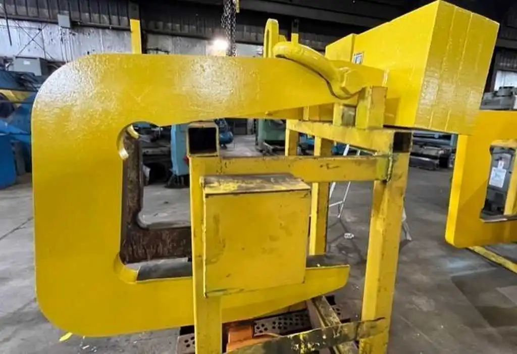 32,330# x 48" WMT C-Hook