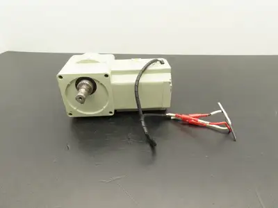Sumitomo Hyponic Drive RNFM009-15L-30 Gearmotor 30:1 Ratio 56rpm 230V 3PH LH