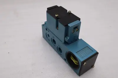 MAC VALVES INC 82A-AA-BKA-TM-DDA1-2DA  / 82AAABKATMDDA12DA (NEW) STOCK H1761