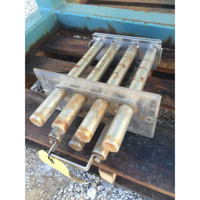 Used Grate Magnet with 7 cu/ft Hopper