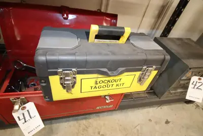 Used _UNKNOWN_ _UNKNOWN_ Tool Box Ohio US | Federal Equipment Company #1520317