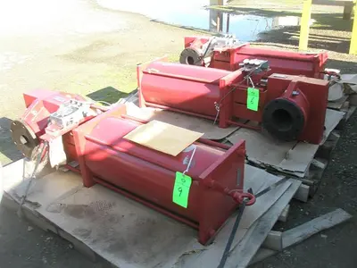 USED RED VALVE SERIES 5200