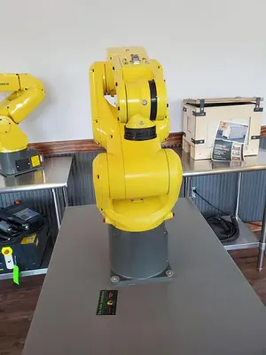 USED 2016 FANUC LR MATE 200ID
