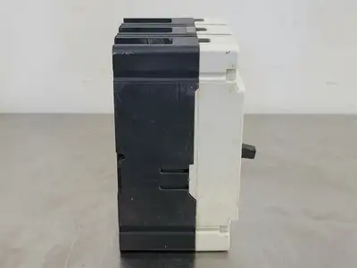 USED CUTLER-HAMMER FD3060