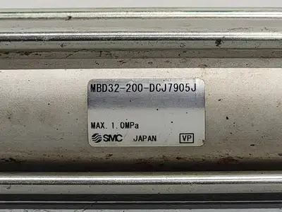 USED SMC MBD32-200-DCJ7905J