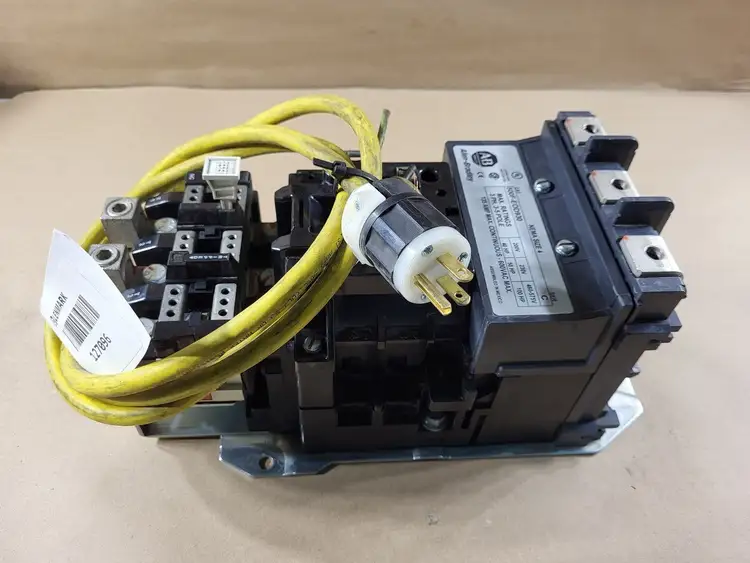 Used ALLEN-BRADLEY 500F-EOD930 Switchgears British Columbia CA | Lenmark #240496