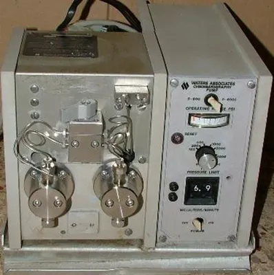 QTY. 1. WATERS CHROMATOGRAPHY PUMP S/N 30849, 115V...
