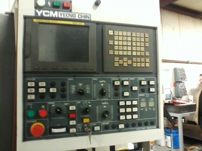 USED 2003 SUPERMAX YCM