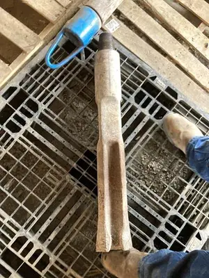 Used AFTERMARKET 5-1/2” DIAMETER X 32” LENGTH CABLE TOOL DRILLING CHISEL BIT Drills Pennsylvania US | East West Machinery & Drilling #1417246