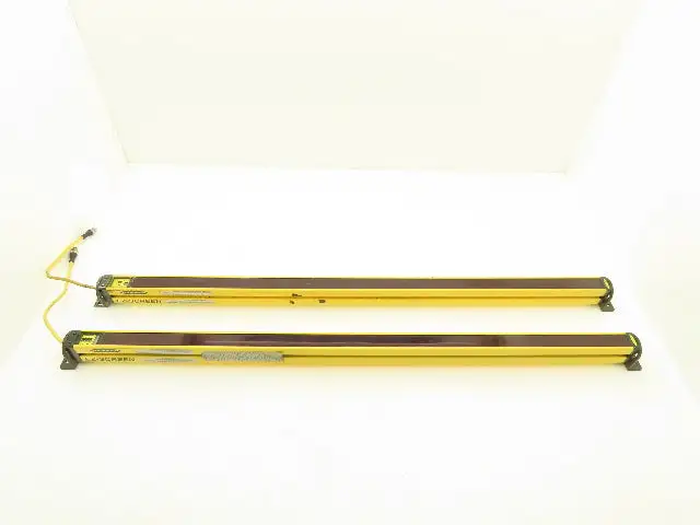 Banner SLSE30-900P8 SLSR30-900P8 EZ-SCREEN Safety Curtain Receiver Emitter 900mm