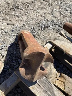 Used AFTERMARKET 5-3/4" DIAMETER "SHORT" CHISEL BIT Tool Bits Pennsylvania US | East West Machinery & Drilling #1417165