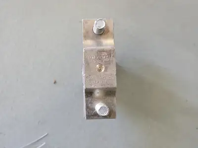 NEW BURNDY GC15A