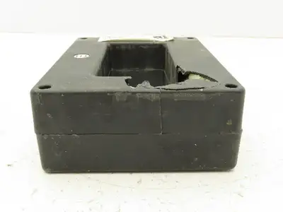 Square D 260R-302 Full Wave Current Transformer 3000:5 Ratio 600V 25-400Hz