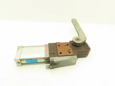 Destaco 82G6N-631E403-02390A Pneumatic Power Clamp 7/8" Square Drive 10" Arm