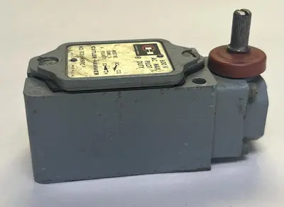 USED CUTLER-HAMMER 10316H197C