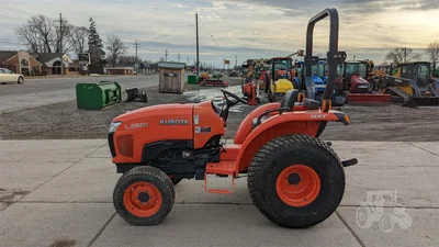 USED 2017 KUBOTA L2501