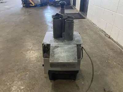 USED ROBOT COUPE R6N