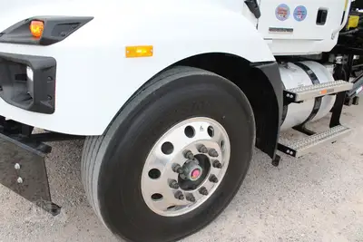 New | in-Stock 2027 MACK MD7 Rolloff Trucks Texas US | Roll Off Truck World #1491912