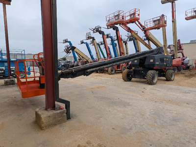 USED 2015 JLG 800S