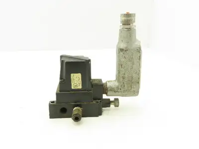 Parker GG20025B01M05 Pneumatic Solenoid Control Valve 120V 1/4" NPT
