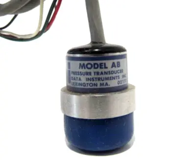 NEW DATA INSTRUMENTS MODEL AB PRESSURE TRANSDUCER 0-3000 PSI