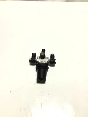 SMC AR2000-02B Pneumatic Air Pressure Regulator Set Press 0.05-0.85 MPa