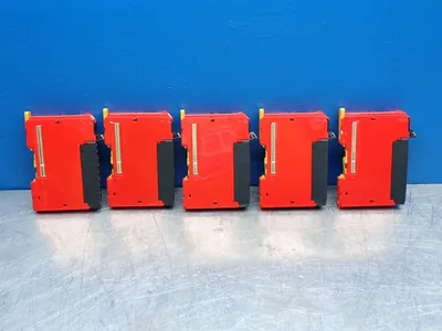 Used OMRON NXSOH200 Relays & Switches | HGR 24 #739693