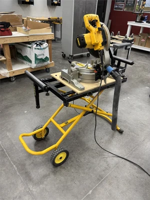 Used DEWALT "DW713" Cross Cut Saws Texas US | MachineryMax #1488215