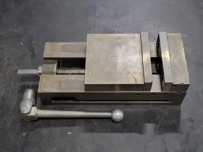 Precision Machine Vise w/ Jaws and Handle