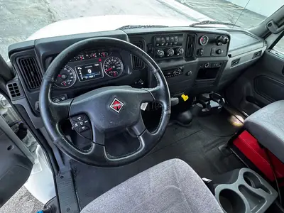Used 2020 INTERNATIONAL MV Box trucks Florida US | Truck and Van Outlet #1509220