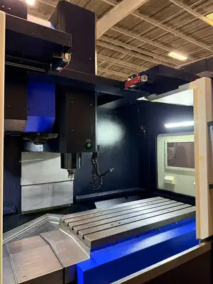 USED 2019 HWACHEON VESTA 1000+