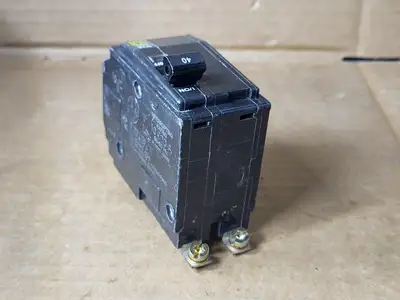 USED SQUARE D QOB240