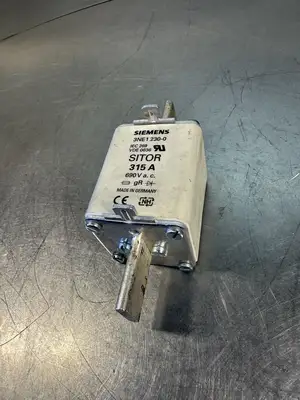 SIEMENS fuse 3NE1230-0 315A690V 3NE1 230-0 (BIN-1.5.5)