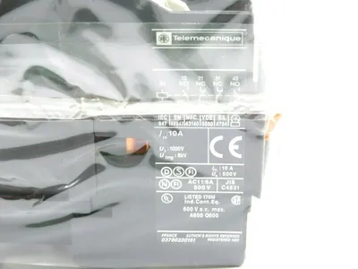 NEW TELEMECANIQUE CA2-DN22F7 RELAY CONTROL CA2DN22F7