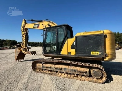 Used 2018 CATERPILLAR 323 Excavators North Carolina US | Southeastern Equipment Corp #1538014
