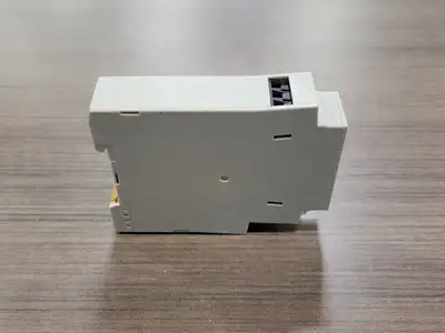 USED OMRON H3DE-S1