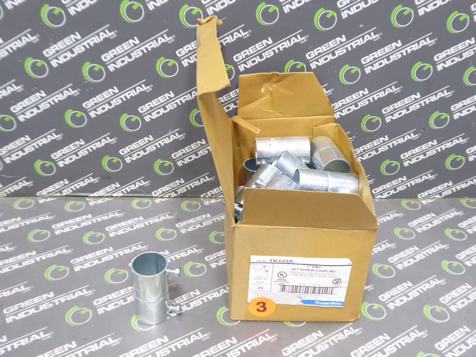 Lot of 25 Thomas & Betts Steel City TK123A 1" EMT Set Screw Couplings New NIB