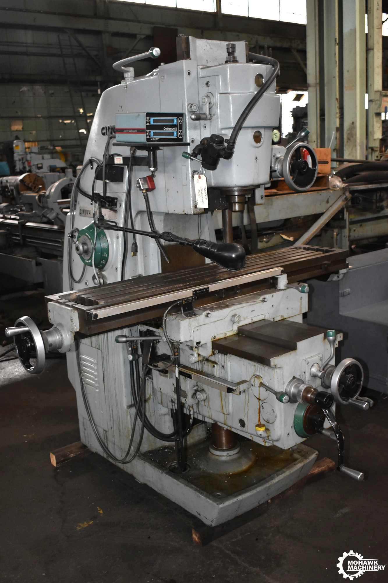 205-12 CINCINNATI-MILACRON "CINOVA 80" VERTICAL MILL w/ACU-RITE DIGITAL READOUTS - 5 HP SPINDLE MOTOR