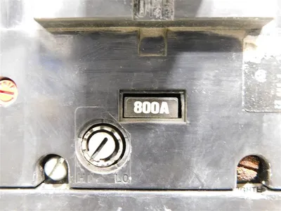 General Electric TKM836F000 Circuit Breaker 800A Frame 800A Trip 600VAC Used